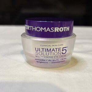 Peter Thomas Roth Ultimate Solution 5 Multitasking Eye Cream - P